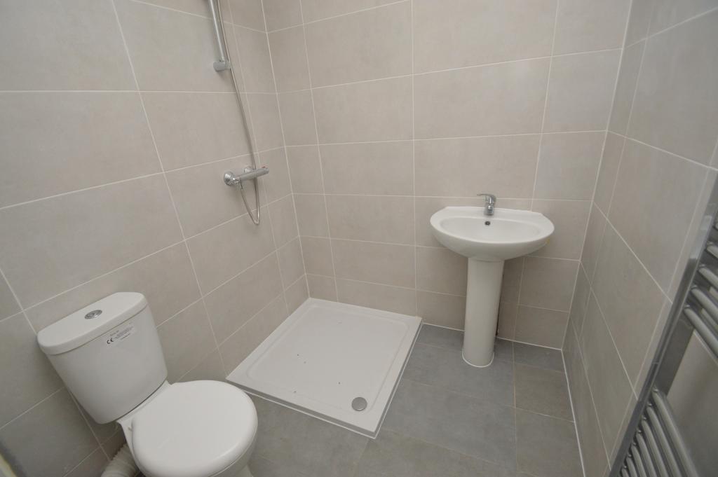 10, 4 Priory Road Sh