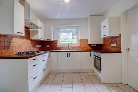 3 bedroom semi-detached house to rent, Micklefield Road, Buckinghamshire HP13