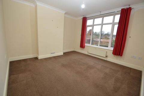 2 bedroom apartment to rent, CHERTSEY