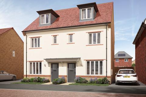 3 bedroom semi-detached house for sale, Plot 412, The Forbes at Kings Hill Park Rochford, Ashingdon Road SS4