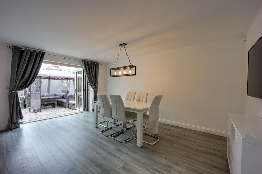 Kitchen Diner