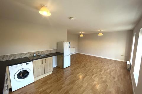 2 bedroom apartment to rent, Farnley Road, Doncaster DN4