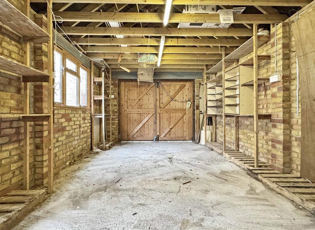 Garage.jpg