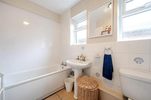 Lindens Cranmore Lane, West Horsley, Leatherhead, KT24 6BY