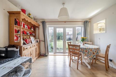 Lindens Cranmore Lane, West Horsley, Leatherhead, KT24 6BY