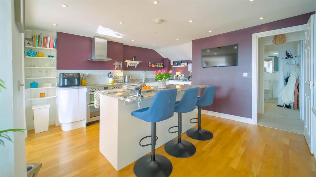 21 Cliftonwood63.jpg