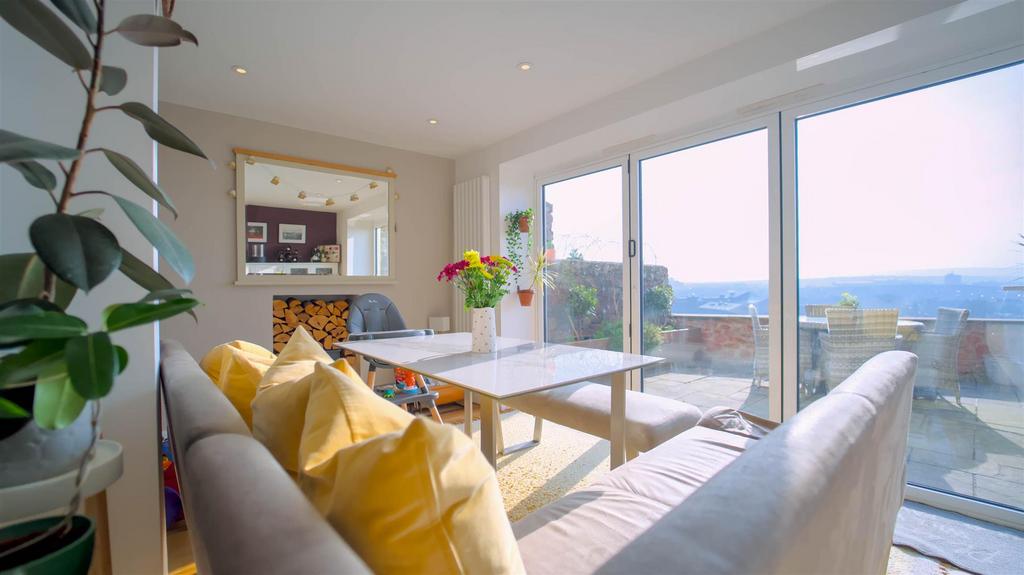 21 Cliftonwood70.jpg