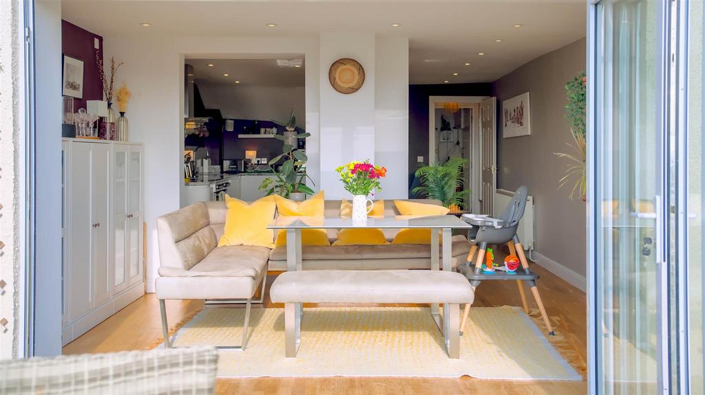 21 Cliftonwood71.jpg