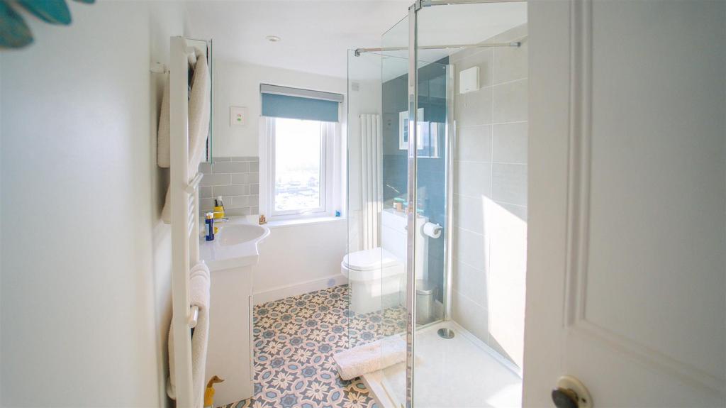 21 Cliftonwood45.jpg