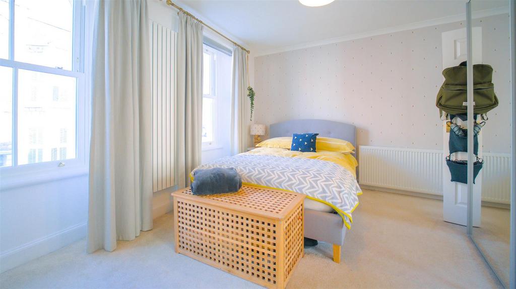 21 Cliftonwood48.jpg
