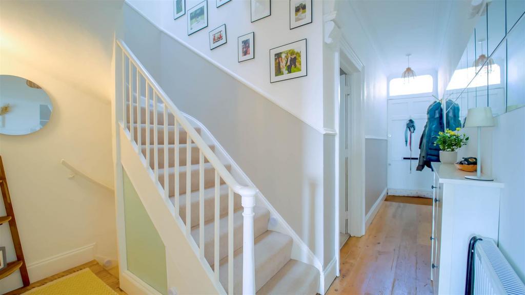 21 Cliftonwood5.jpg