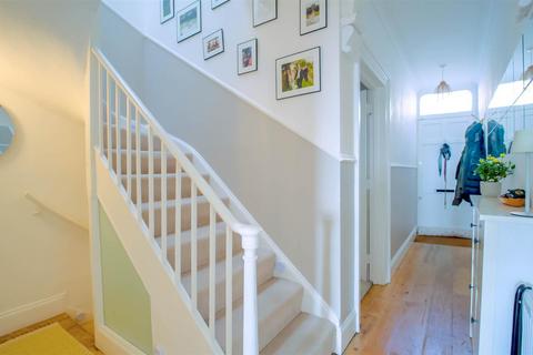 21 Clifton Wood Crescent, Bristol, BS8 4TU