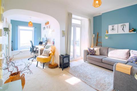 21 Clifton Wood Crescent, Bristol, BS8 4TU