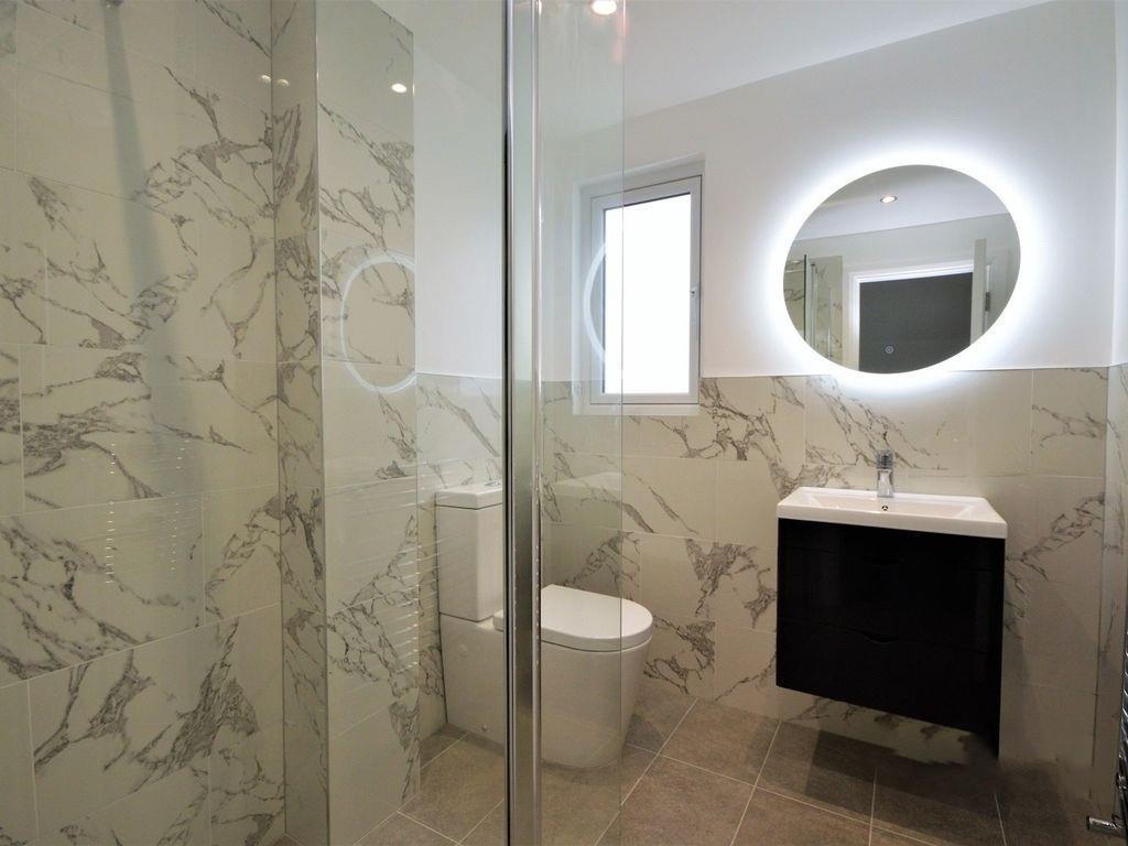 Ensuite.jpg