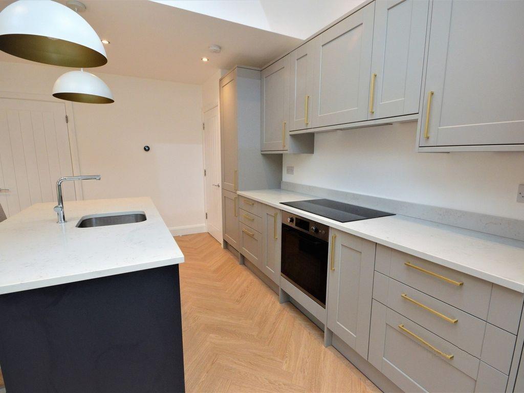 Kitchen 3.jpg
