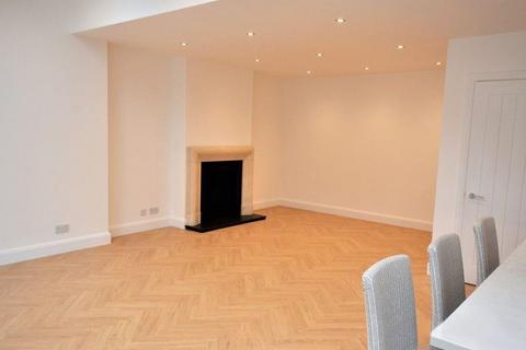 7 Gosfield Road, Epsom, KT19 8HF