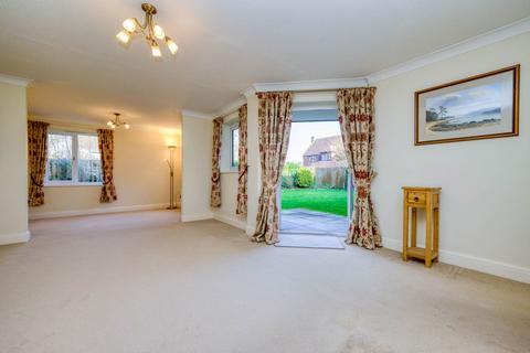 1 bedroom retirement property for sale, Chiltern Court, Reading RG4