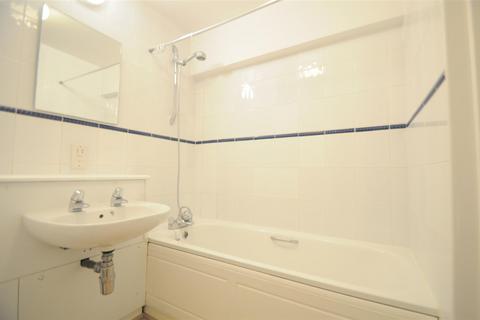 1 bedroom flat to rent, Westminster Court, Guildford GU1