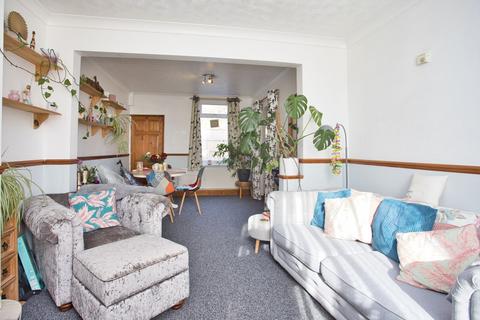 2 bedroom terraced house for sale, Mead Road, Folkestone, CT19