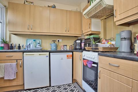 2 bedroom terraced house for sale, Mead Road, Folkestone, CT19