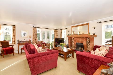 Little Mead Farm Close, Warnham, Horsham, RH12 3QT