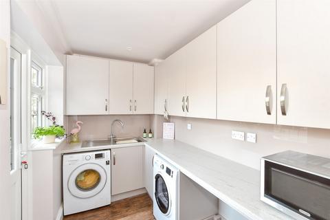Little Mead Farm Close, Warnham, Horsham, RH12 3QT