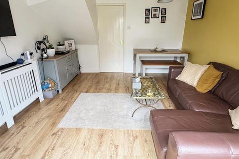 14 Beagle Drive, Ford, Arundel, BN18 0NY