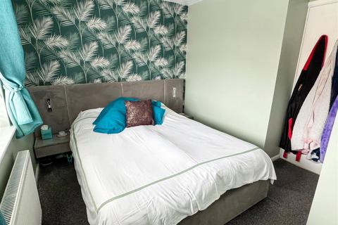 14 Beagle Drive, Ford, Arundel, BN18 0NY
