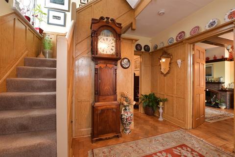 43 Mount Echo Drive, London, E4 7LA