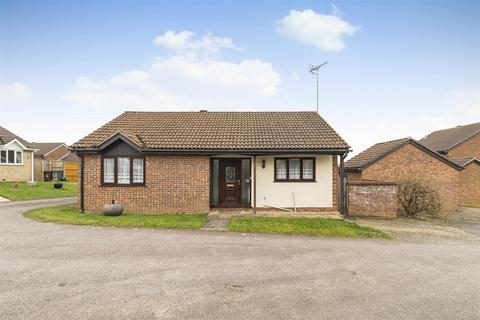 2 bedroom detached bungalow for sale, Hart Close, Haverhill CB9