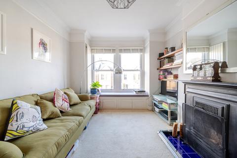 3 bedroom maisonette for sale, Cumberland Road, London