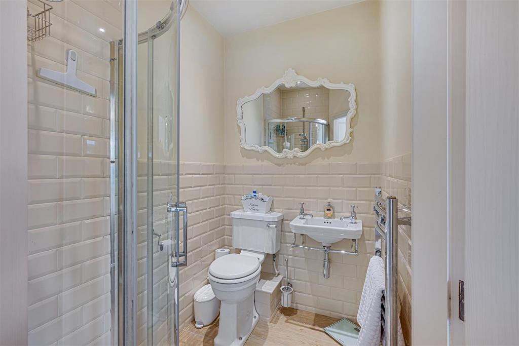 Ensuite.jpg