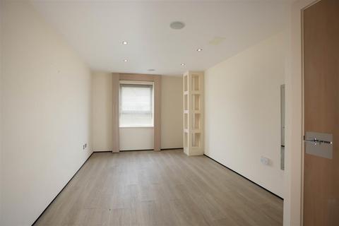 2 bedroom apartment for sale, Harrogate Road, Leeds LS17