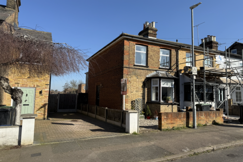 3 bedroom end of terrace house for sale, St. Johns Road, Epping, Essex