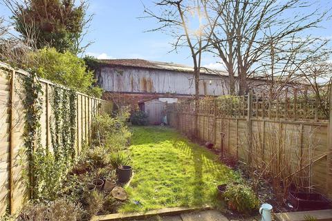 20 Henry Street, Gloucester, GL1 3DZ