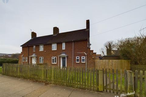 3 bedroom semi-detached house for sale, Thame Road, Aylesbury, Buckinghamshire