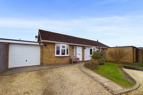 3 bedroom detached bungalow for sale, Holliers Close, Sydenham