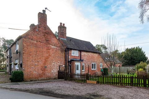 3 bedroom semi-detached house for sale, 7 Kennels Lane, Albrighton, Wolverhampton