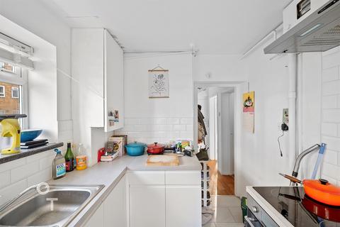 1 bedroom apartment for sale, Leighton Crescent, Kentish Town, NW5