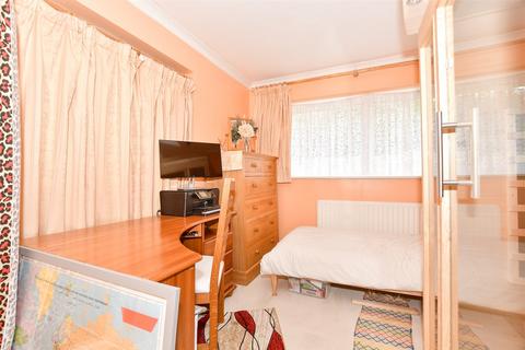 5 Acorns, Horsham, RH13 6AF