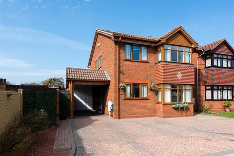 7 Griffiths Drive, Wombourne, Wolverhampton, WV5 0JW