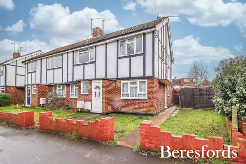 2 bedroom maisonette for sale, Moor Lane, Upminster, RM14