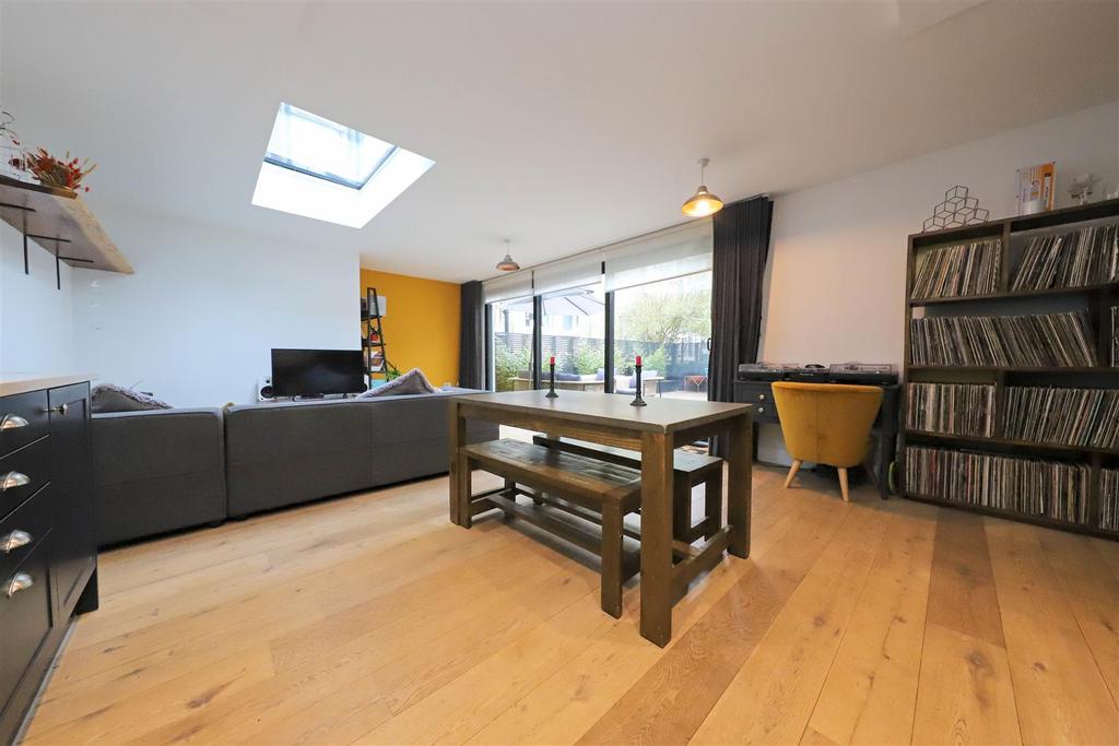 Nicholas james wilbury mews kitchen living 3.jpg