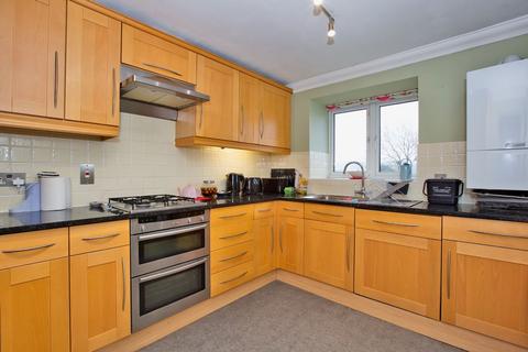 2 bedroom flat for sale, Bath Road, Bristol BS31