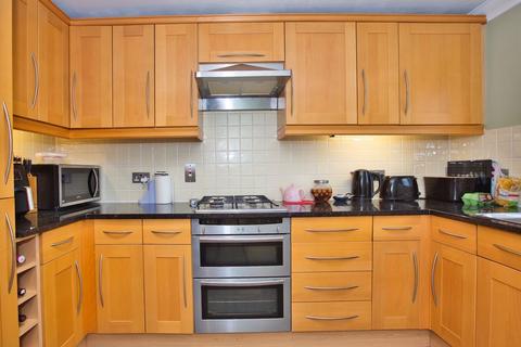 2 bedroom flat for sale, Bath Road, Bristol BS31