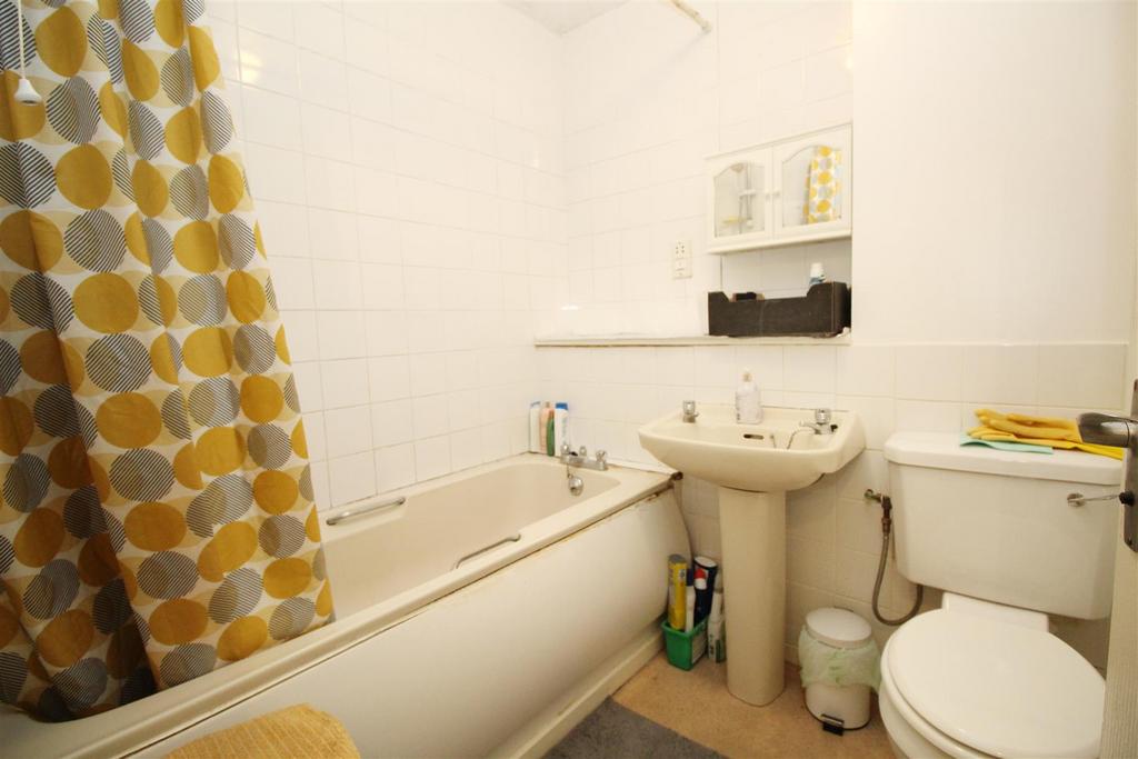 Bathroom.JPG
