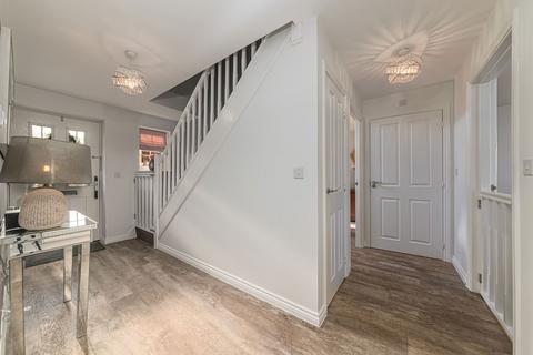 23 Bootmaker Crescent, Raunds, Wellingborough, NN9 6FF