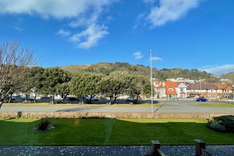 2 bedroom apartment for sale, Gloddaeth Avenue, Llandudno