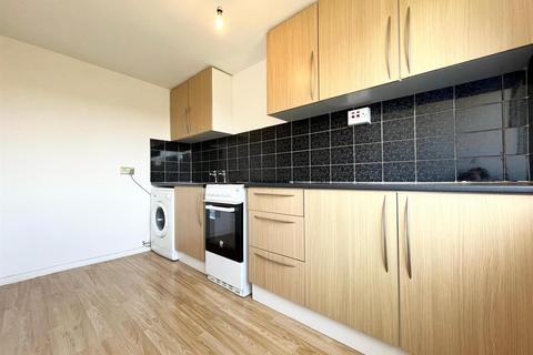 Studio to rent, Pegasus House, Crossbrook Street, Cheshunt