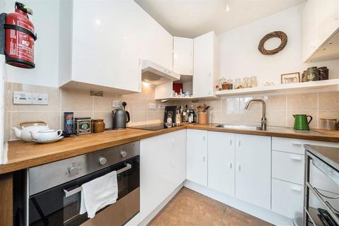 1 bedroom flat for sale, Bramhope Lane, London SE7